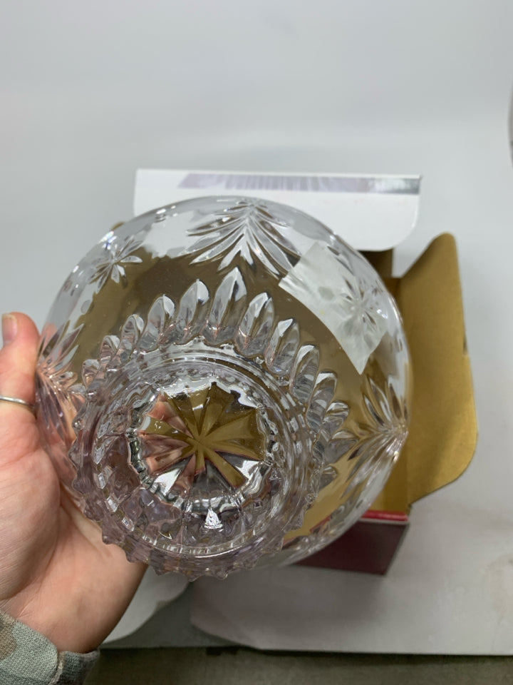 NIB MIKASA "CHRISTMAS NIGHT" FOOT BOWL.