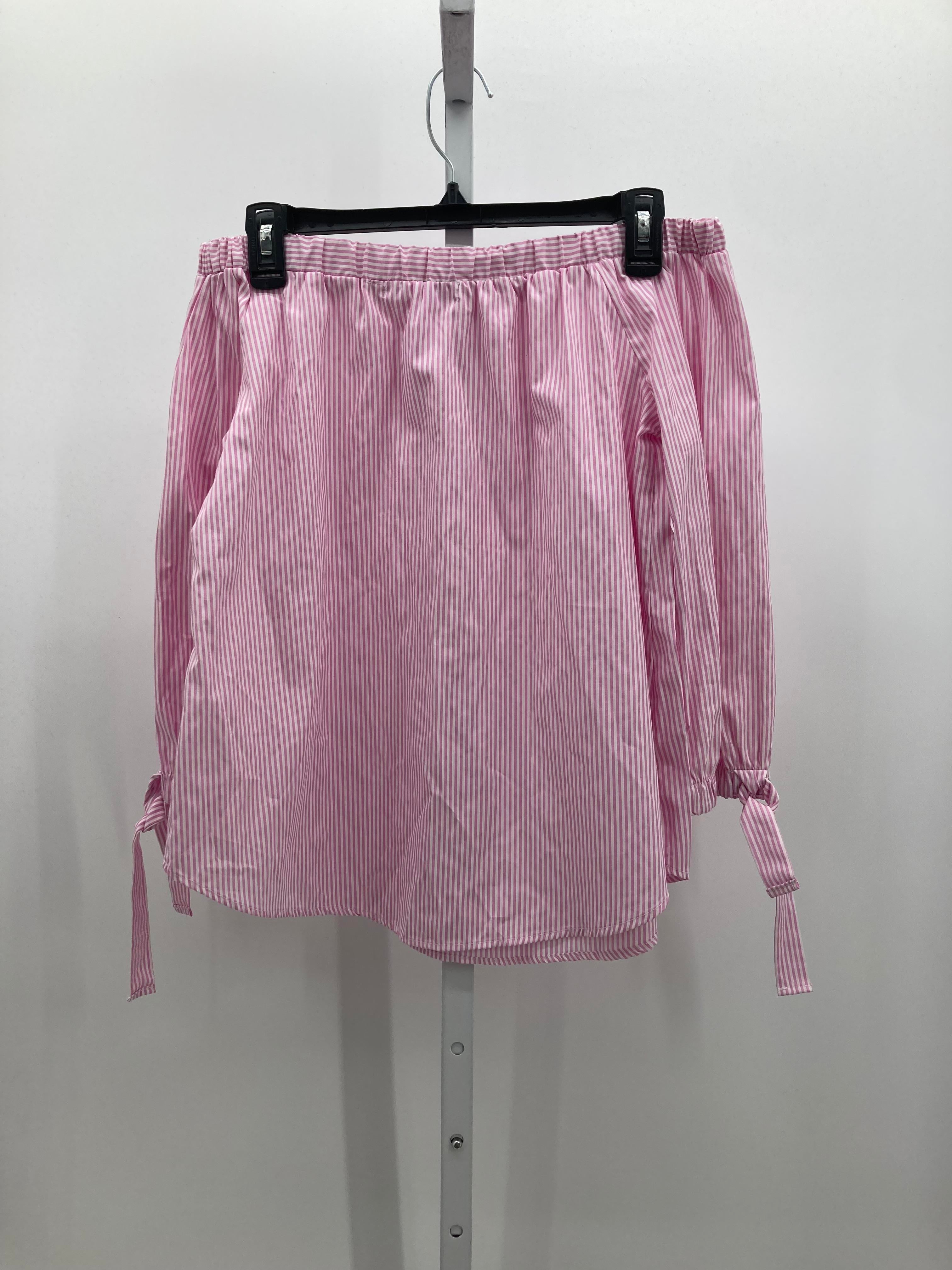Size Small Misses 3/4 Sleeve Shirt
