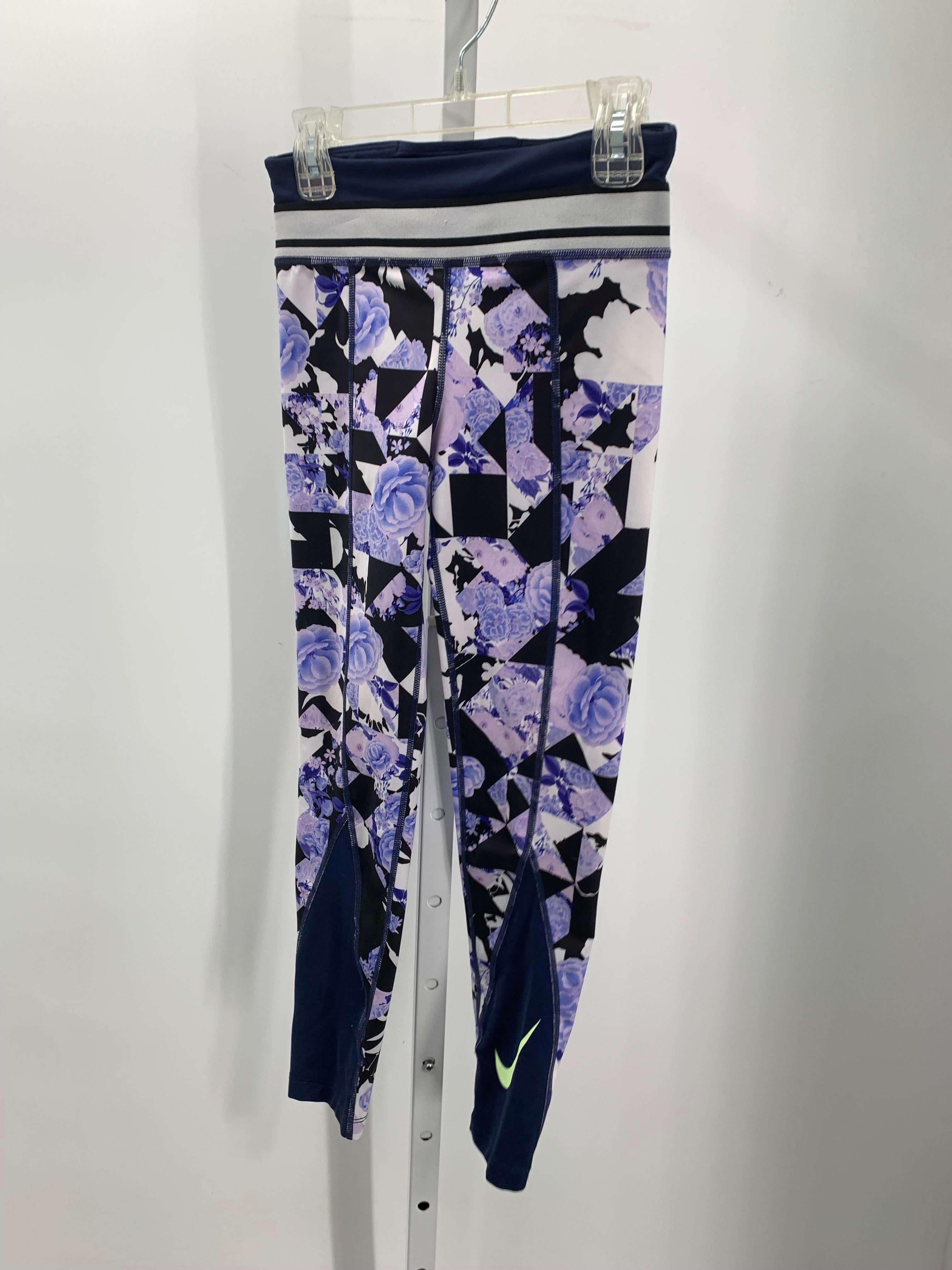 Nike Size Small Misses Leggings
