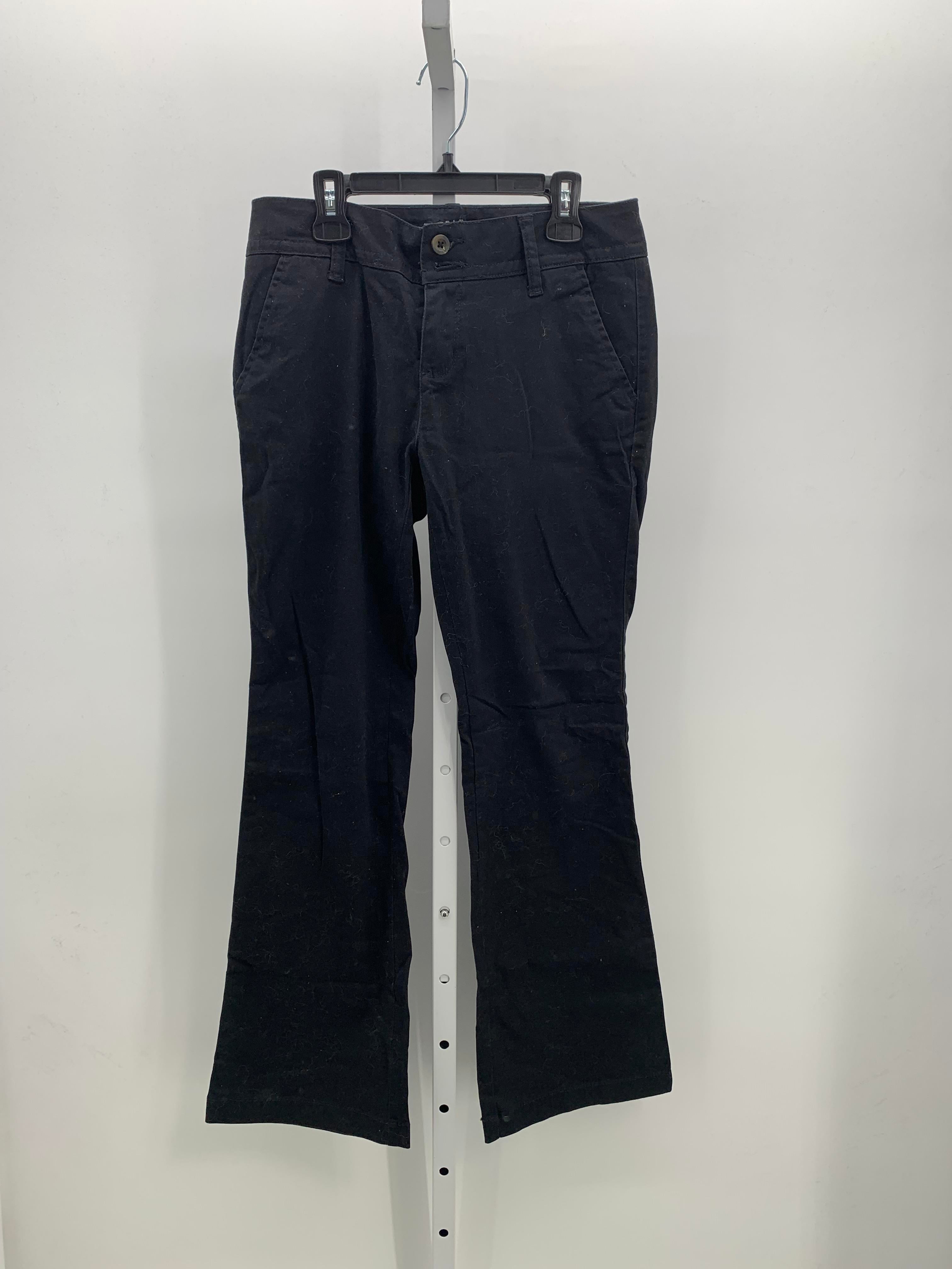Arizona Size 5 Short Juniors Pants