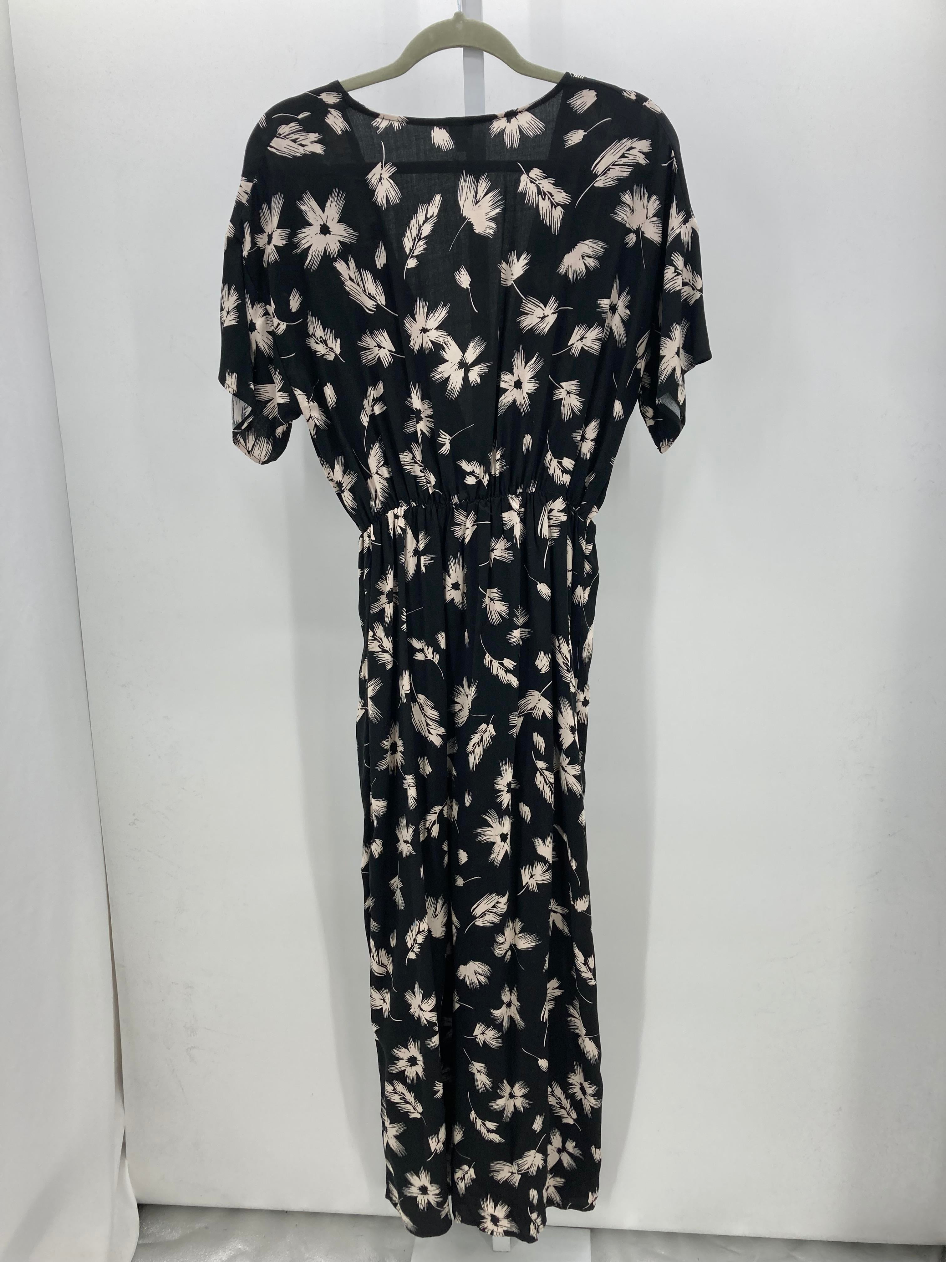 Size Large Misses Short Sleeve Dress