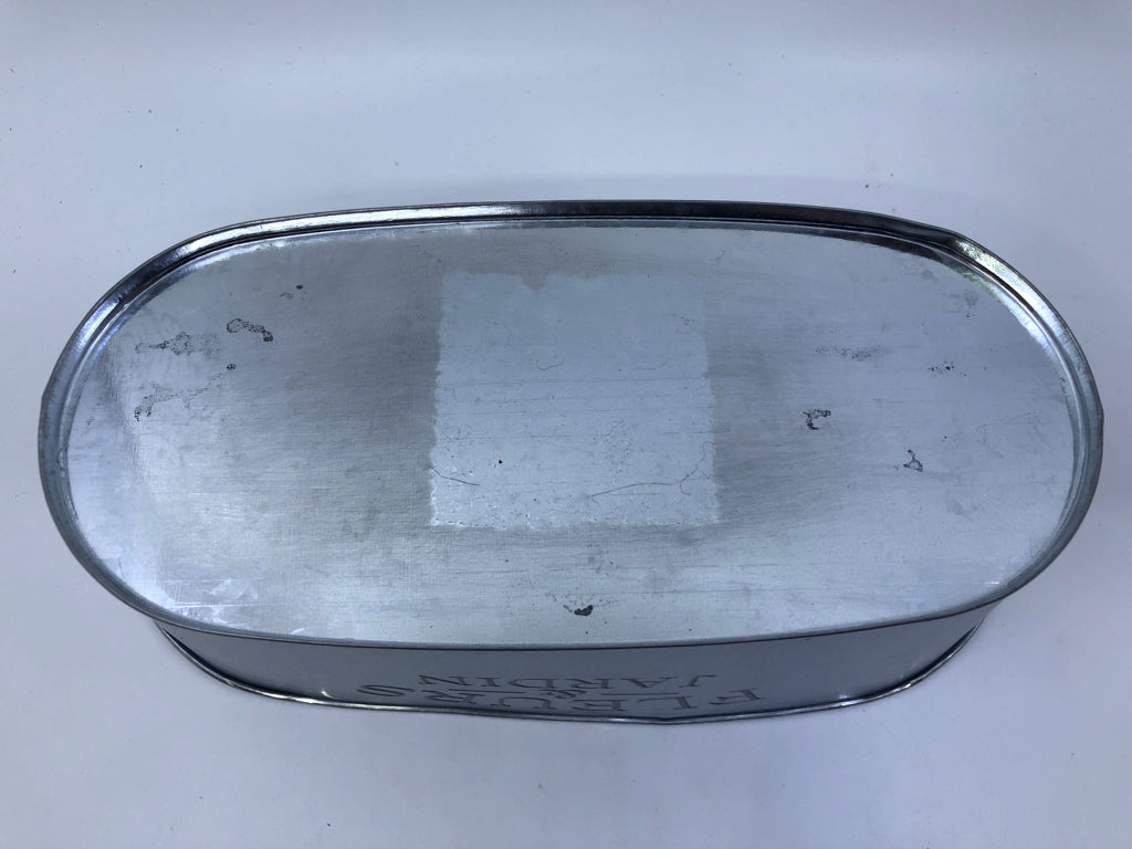 FLEURS & JARDIN OVAL METAL PLANTER.