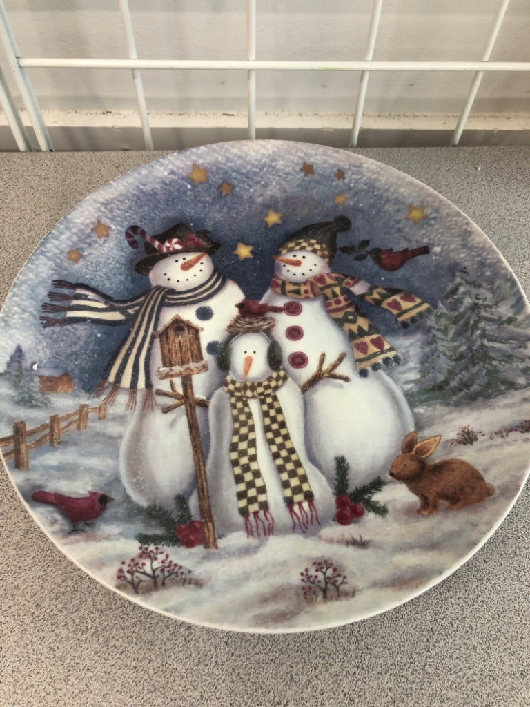 3 TIER SNOWMAN SHAPED SERVING TRAY W/3 SNOWMAN DISHES.