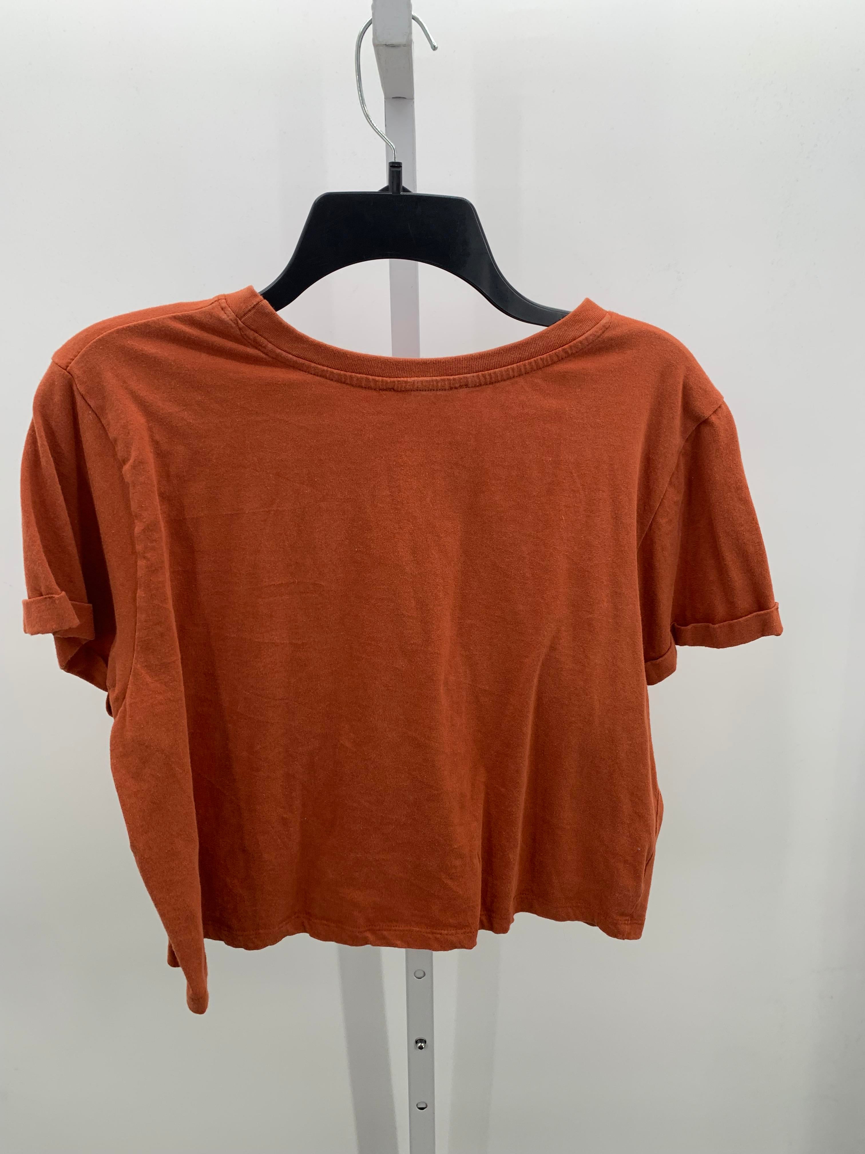 Size Medium Juniors Short Sleeve Shirt