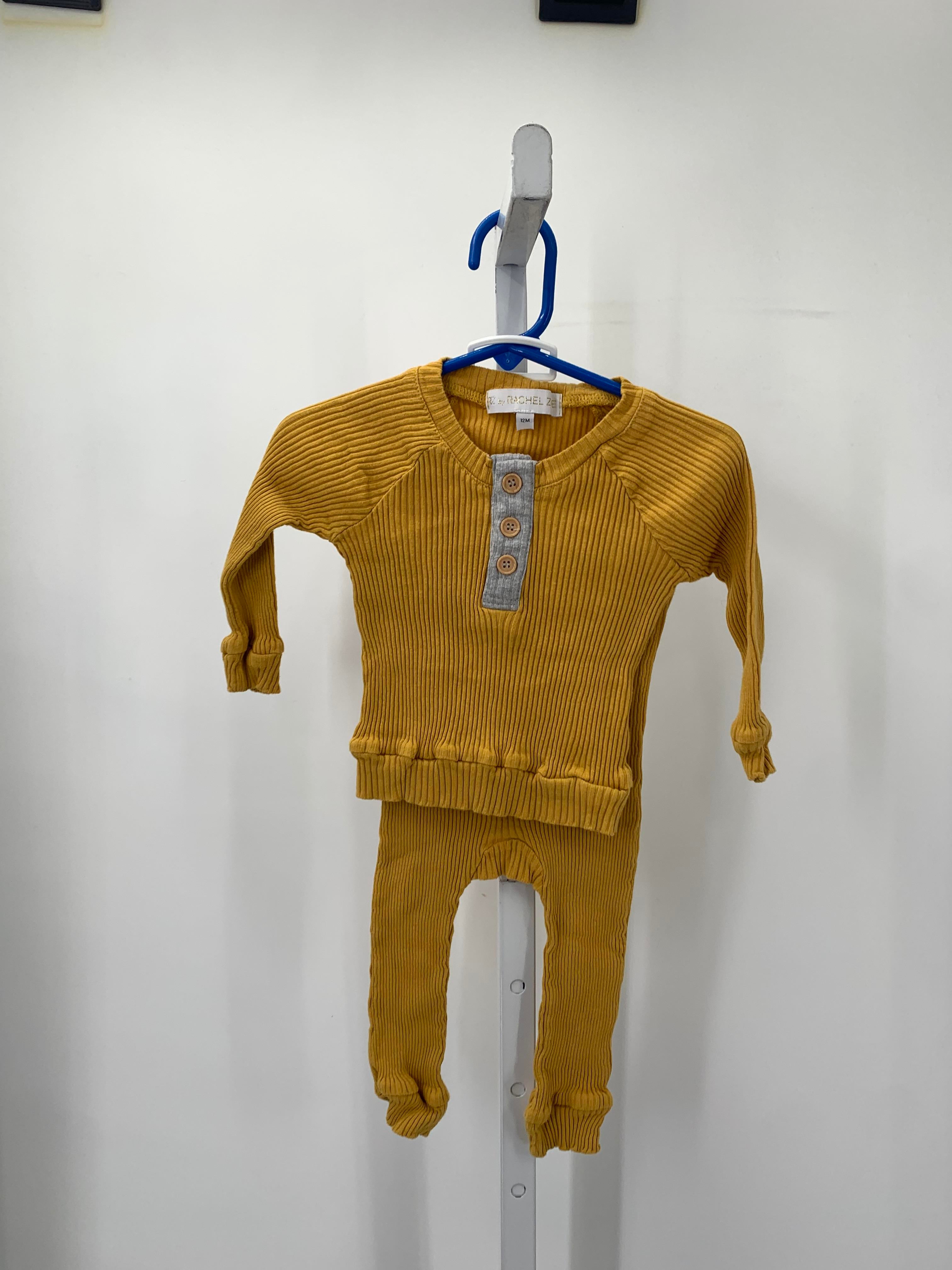 RIBBED TOP AND PANTS