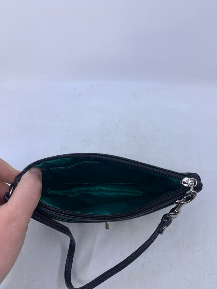 Coach Zip Turnlock Wristlet *No Charm Tag/Minor Interior Mark