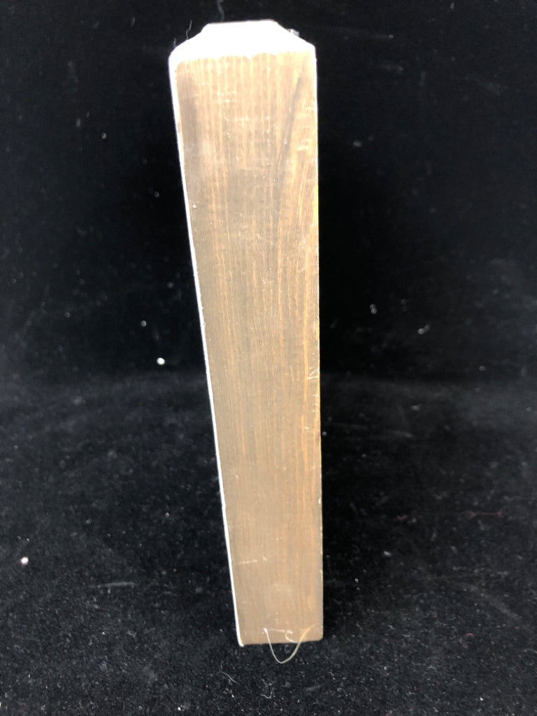 CHASE THE SUN TEAL ON WOOD BLOCK WALL HANGING.