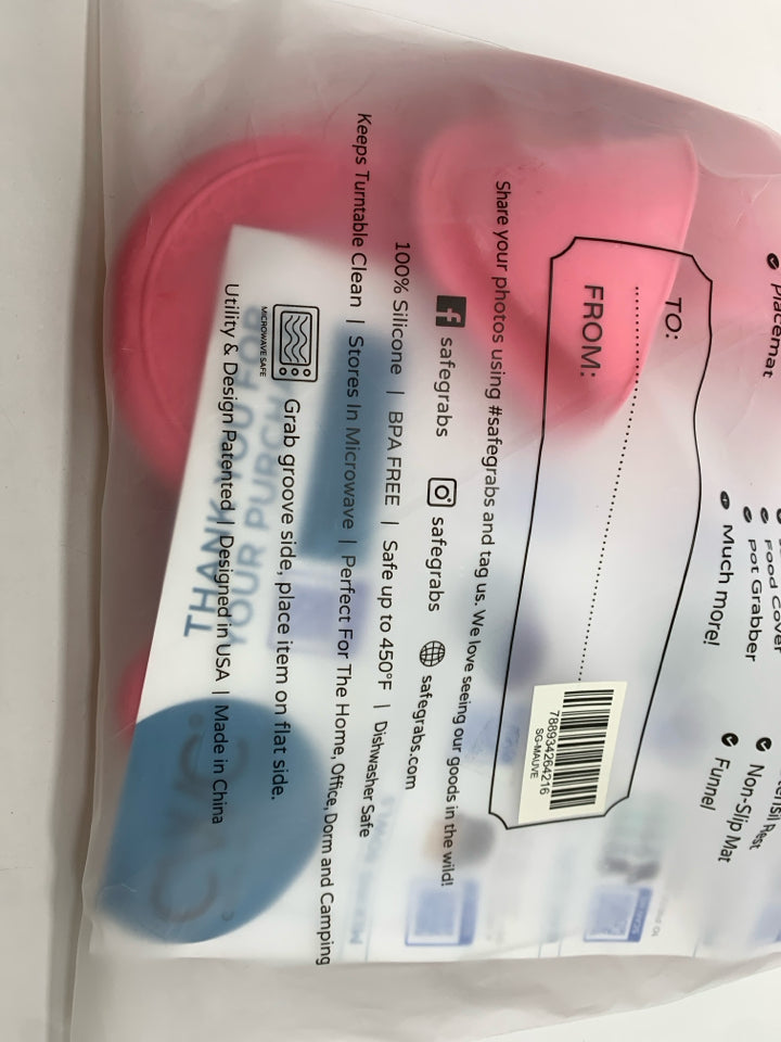 7PC SAFE GRABS PINK SILICONE MICROWAVE TOOLS.