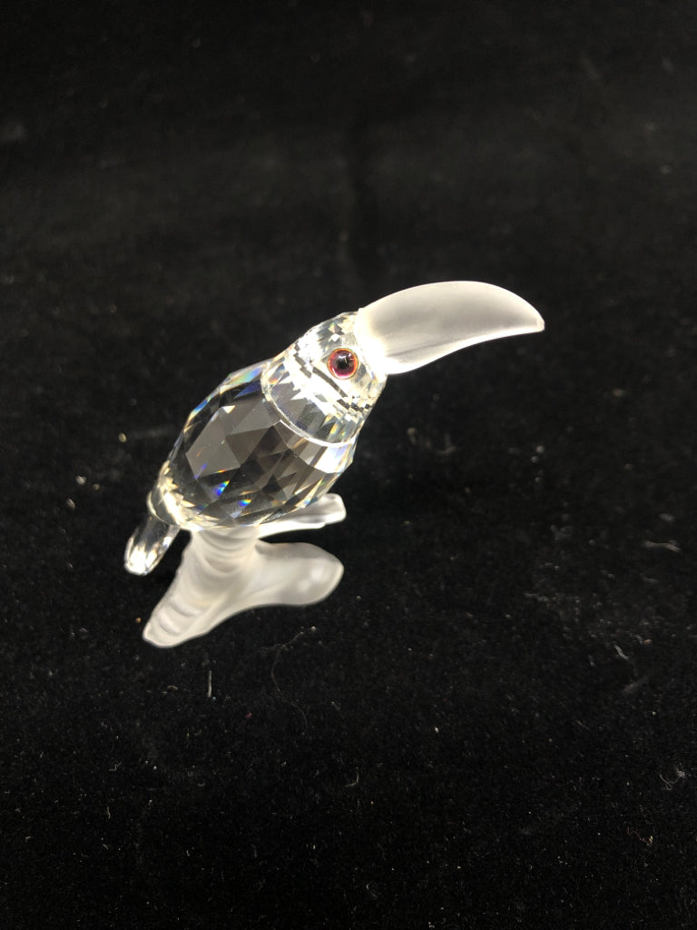 CRYSTAL TOUCAN W/ IRIDESCENT EYES SWAROVSKI.