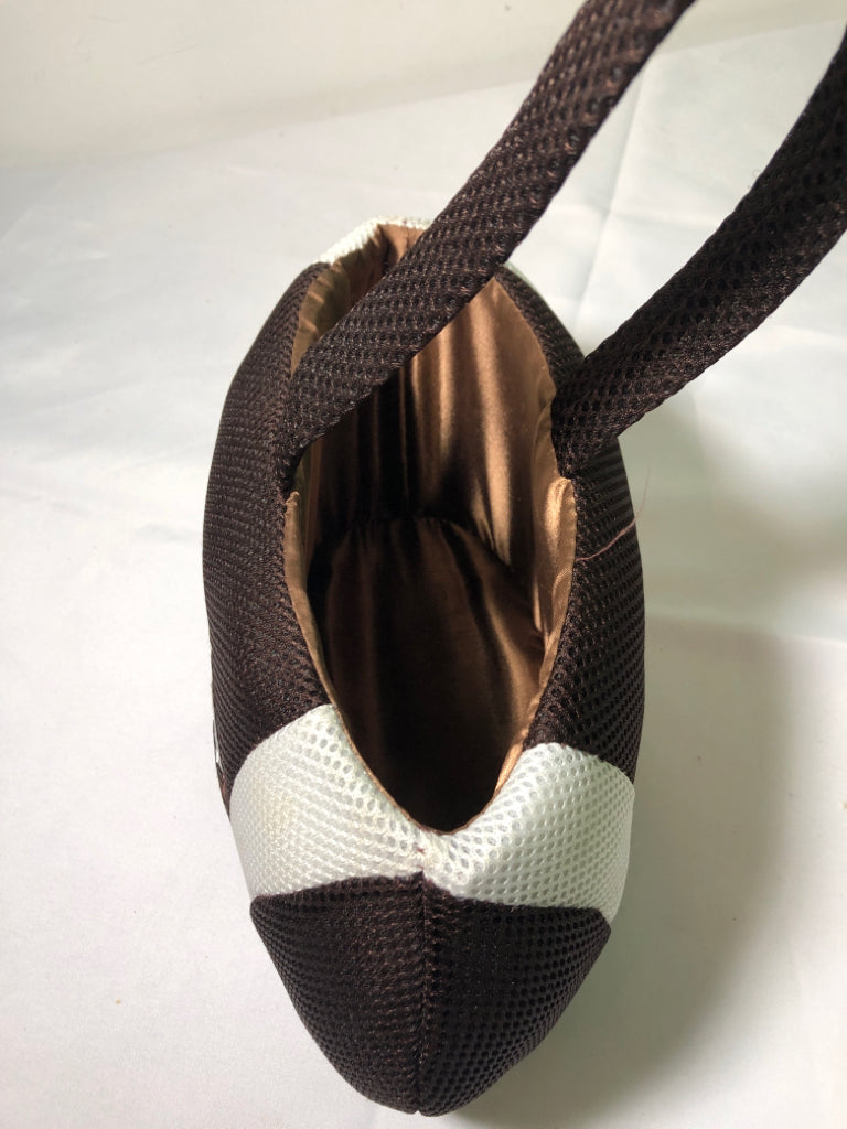 FOOTBALL BASKET W HANDLE.