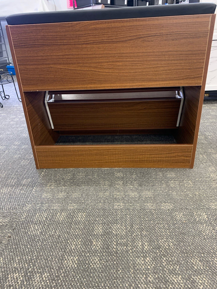 WOOD GRAIN SHOE RACK BENCH.