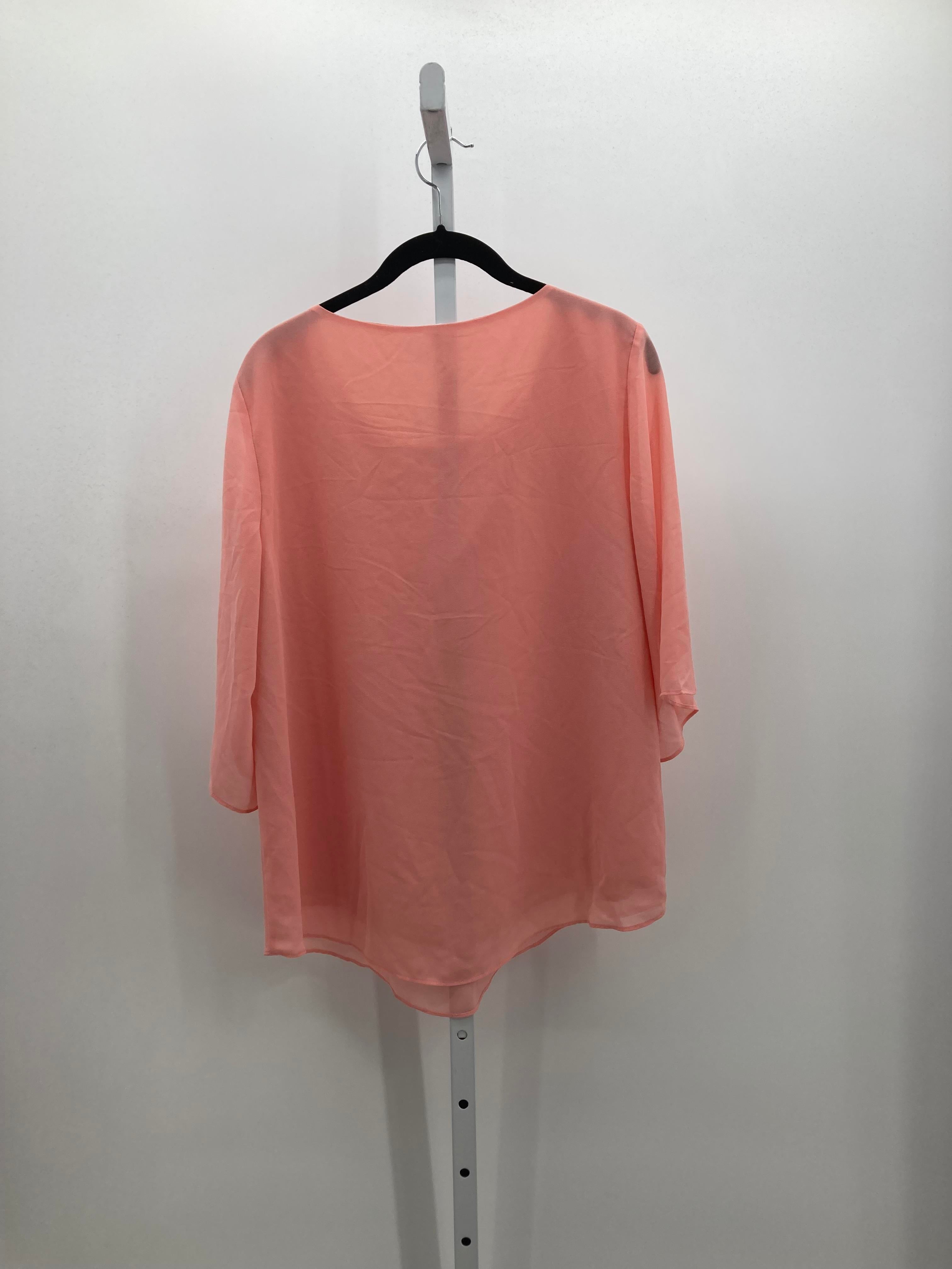 Size Medium Misses Short Sleeve Shirt