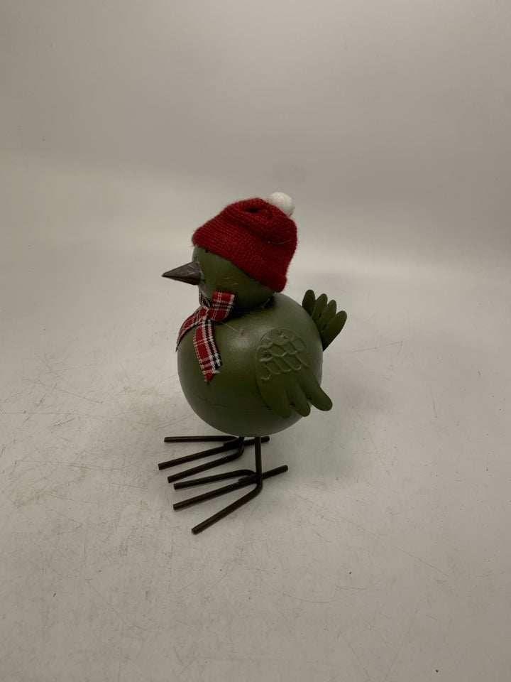 GREEN METAL BOBBLE CHICKADEE W/ HAT.