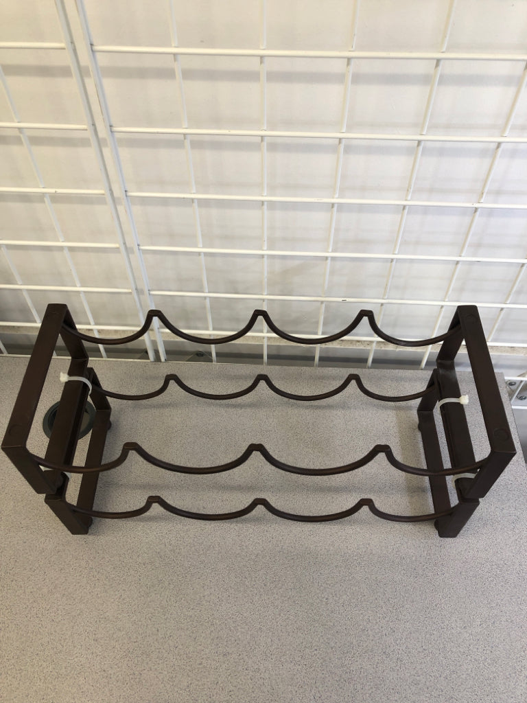 2 TIER BROWN METAL STACKABLE WINE RACK.