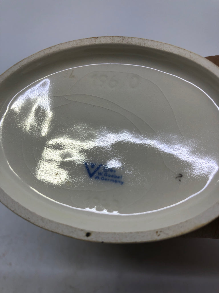 VTG HUMMEL "TELLING HER SECRET".