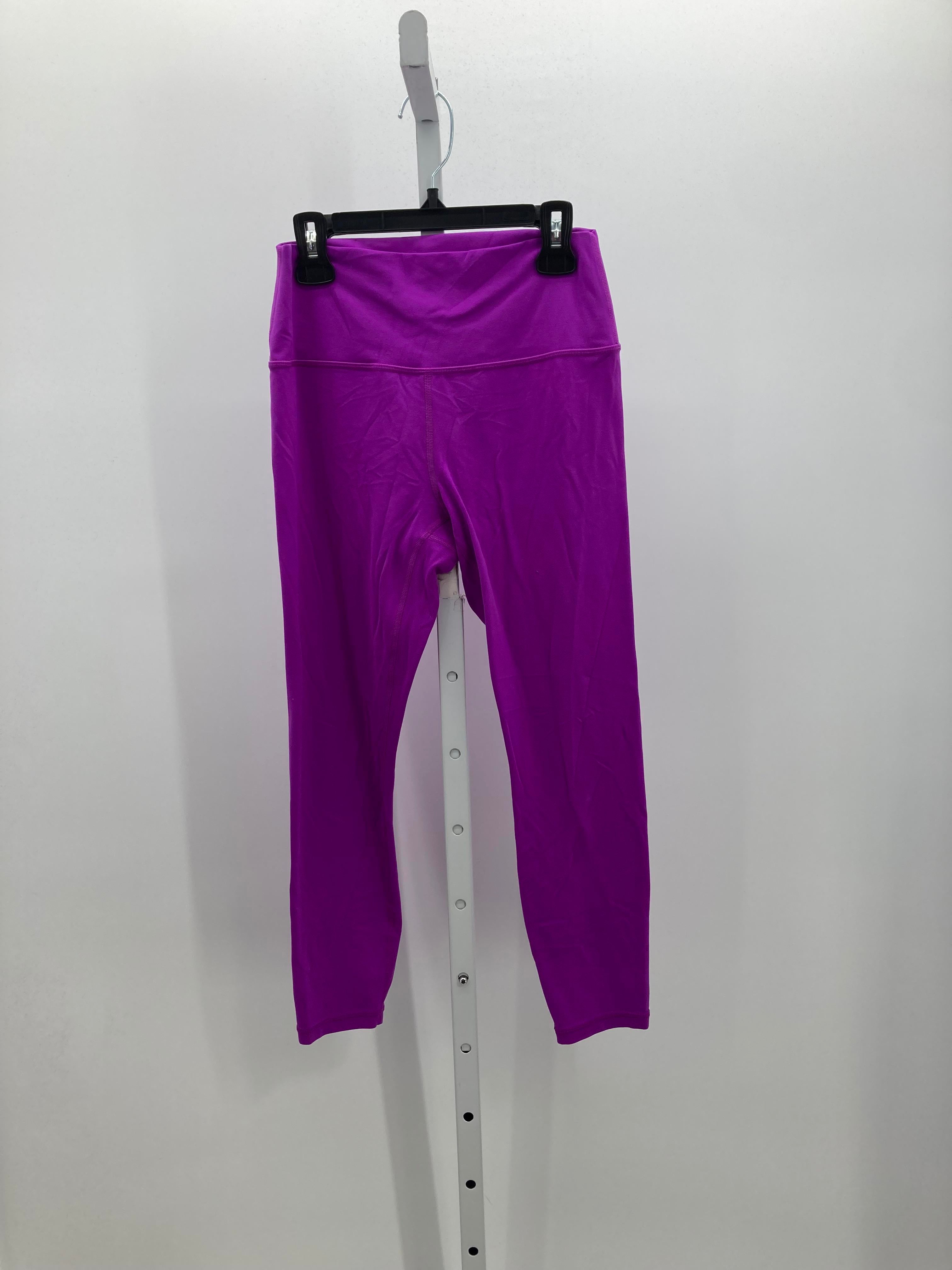 Athleta Size Medium Misses Capri Pants