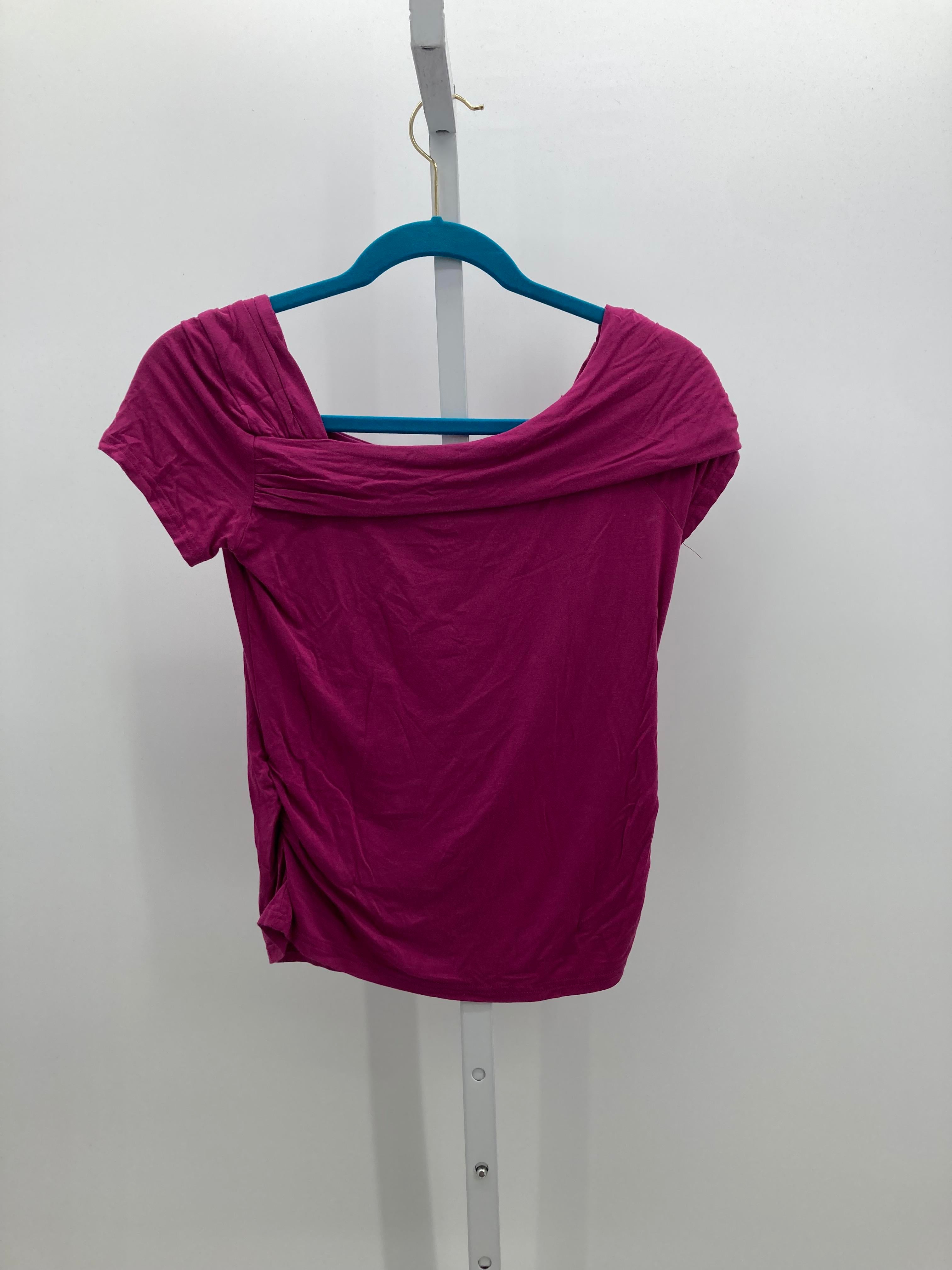 Size Small Juniors Short Sleeve Shirt