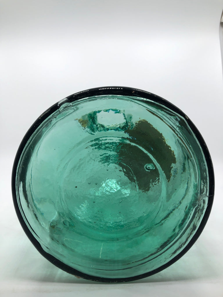 NWT RECYCLED GREEN GLASS VASE.