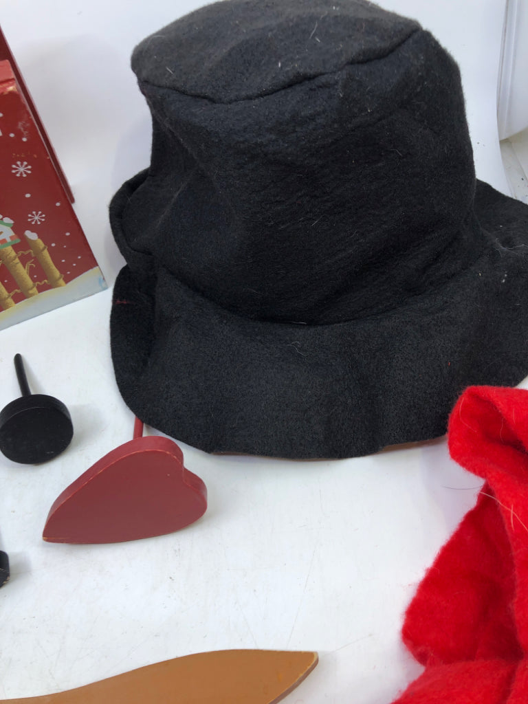 WOOD RED PAINTED BOX W/ SNOWMAN ACCESSORIES.