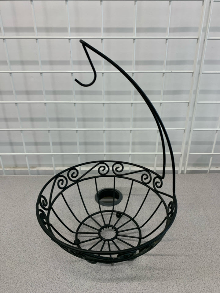 METAL BANANA HOLDER/FRUIT BASKET.