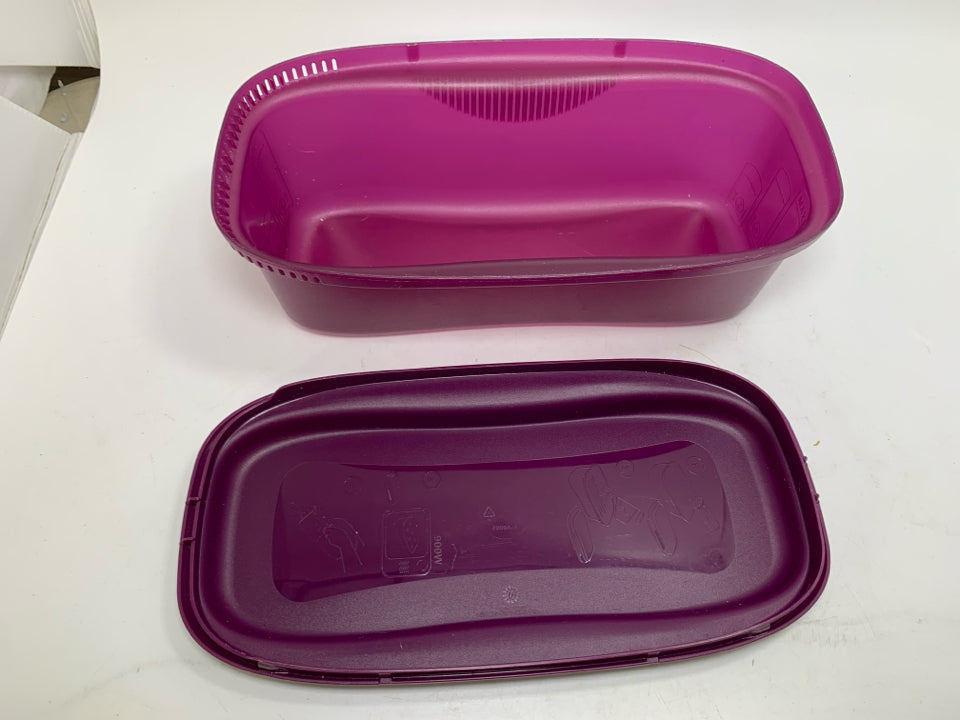 MICROWAVE PASTA MAKER.