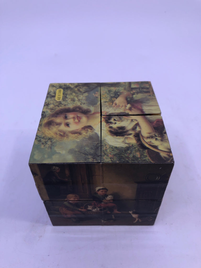 VTG CATS PHOTO CUBE.