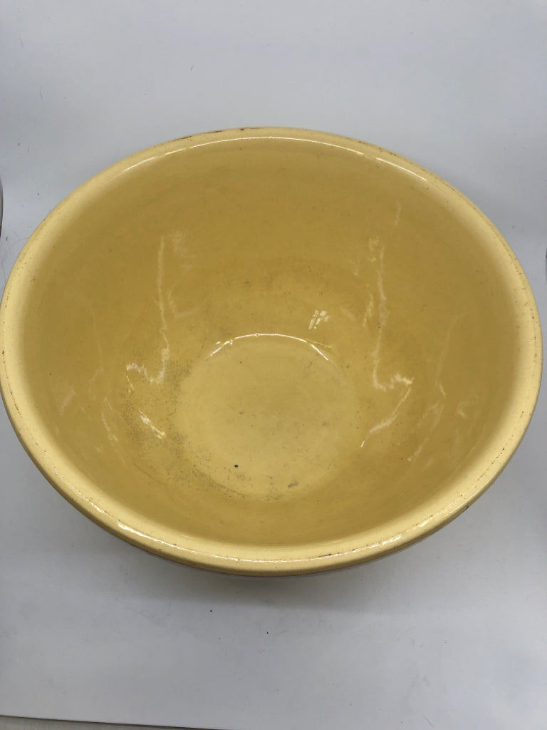 VTG WATT LARGE BOWL CREAM W/ BLUE+PINK STRIPES #14.