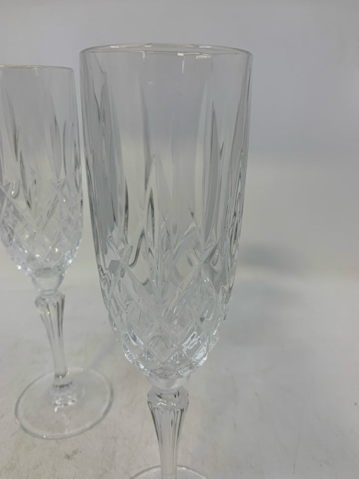 2 MARKHAM CHAMPAGNE GLASSES.