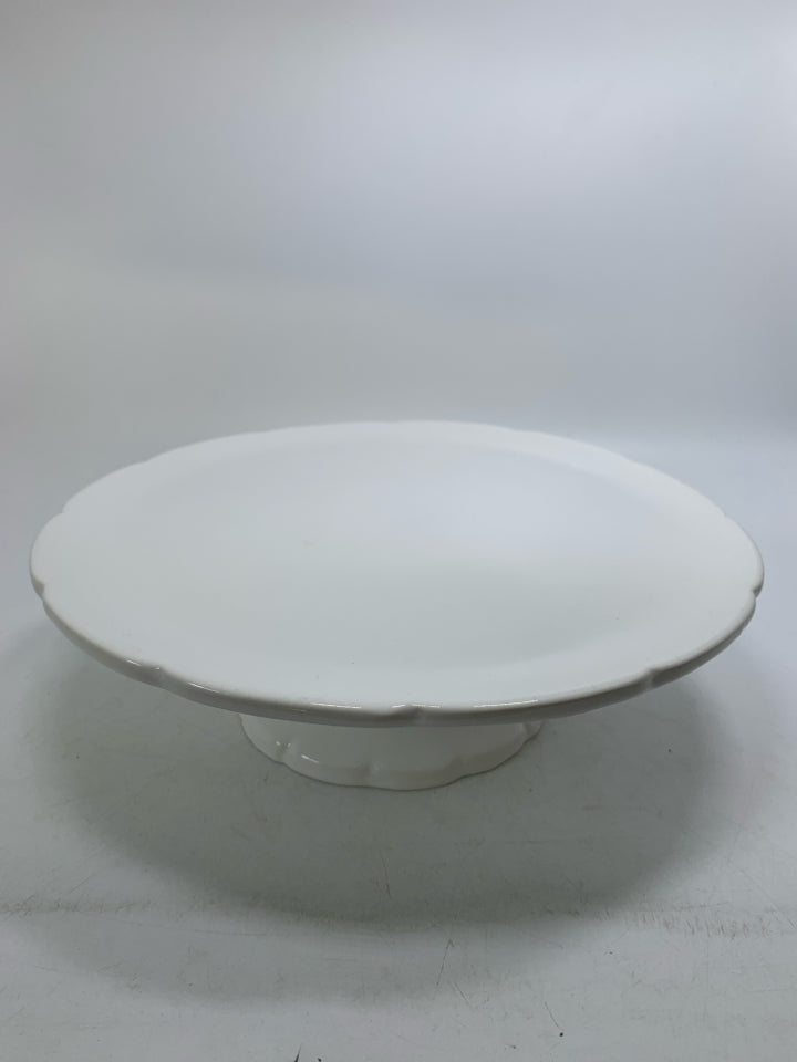 SHORT FOOTED WHITE CERAMIC CAKE STAND.