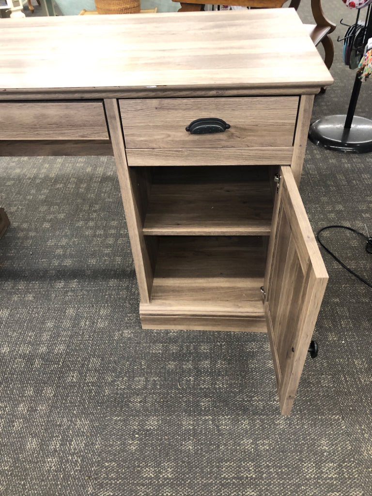 FAUX GREY WOOD DESK DRAWER 4 DRAWERS 2 CUBBIES.