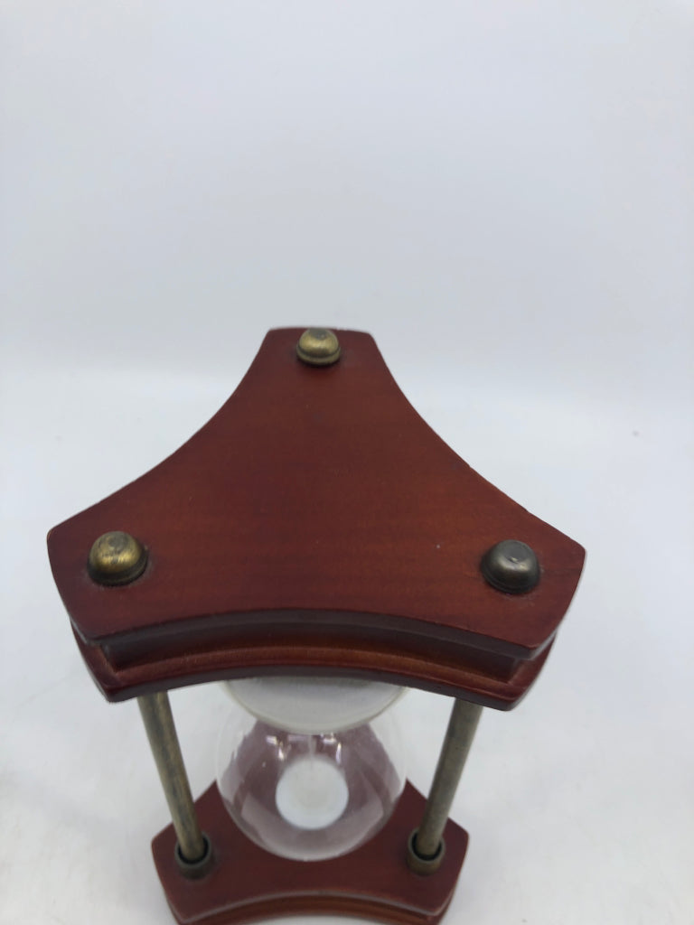 WOOD BASE HOUR GLASS.