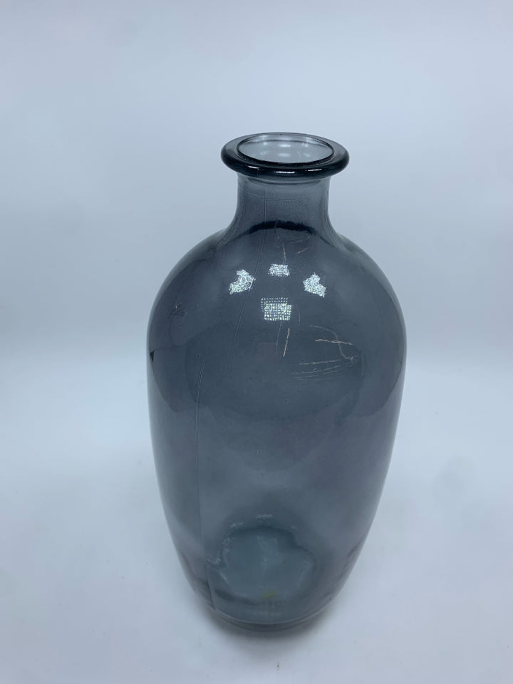 TALL BLUE GLASS VASE.