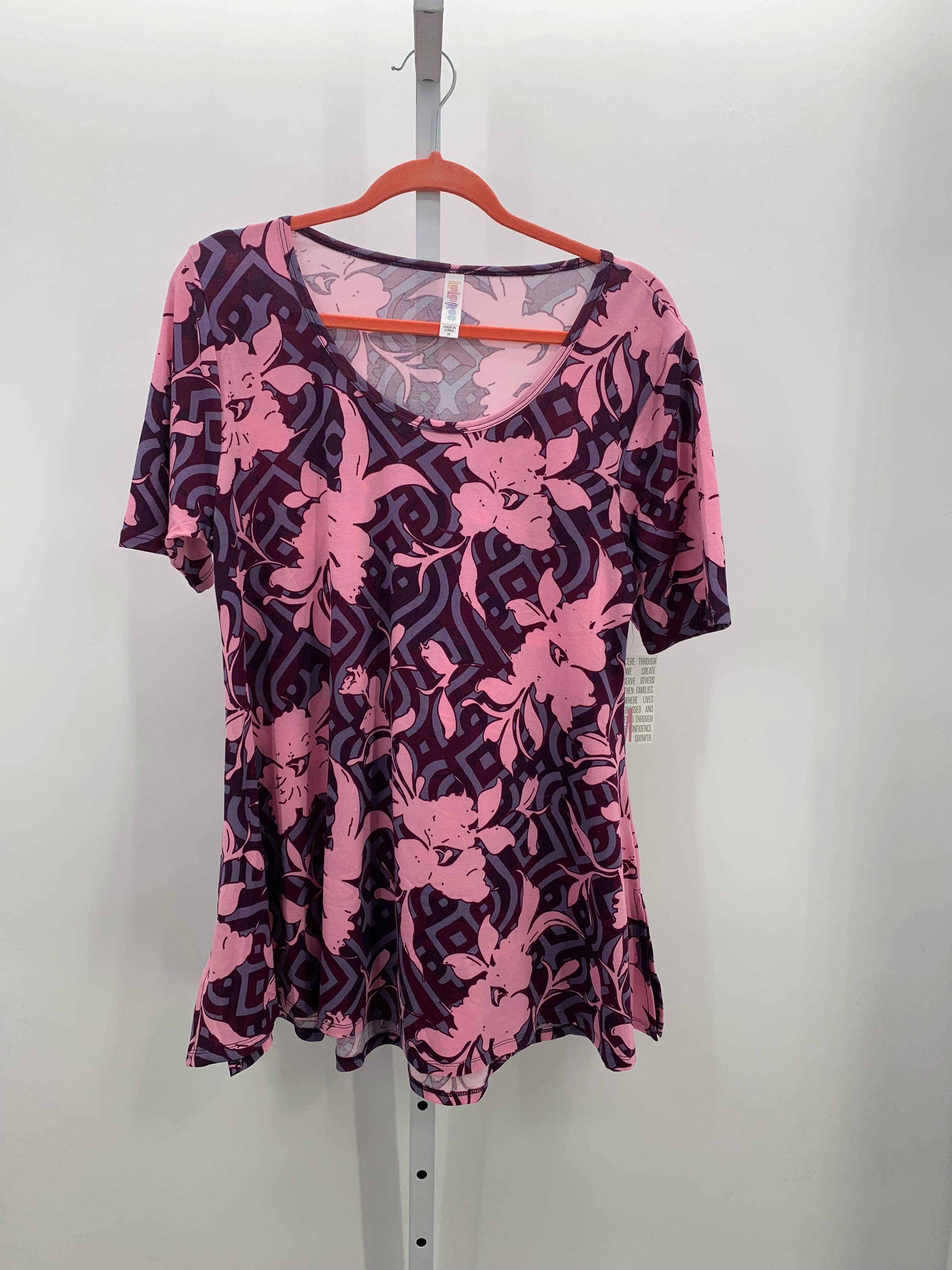 Lularoe Size Medium Misses Short Sleeve Shirt