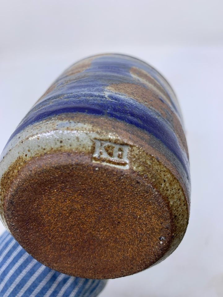 DARK BROWN POTTERY VASE- KH.