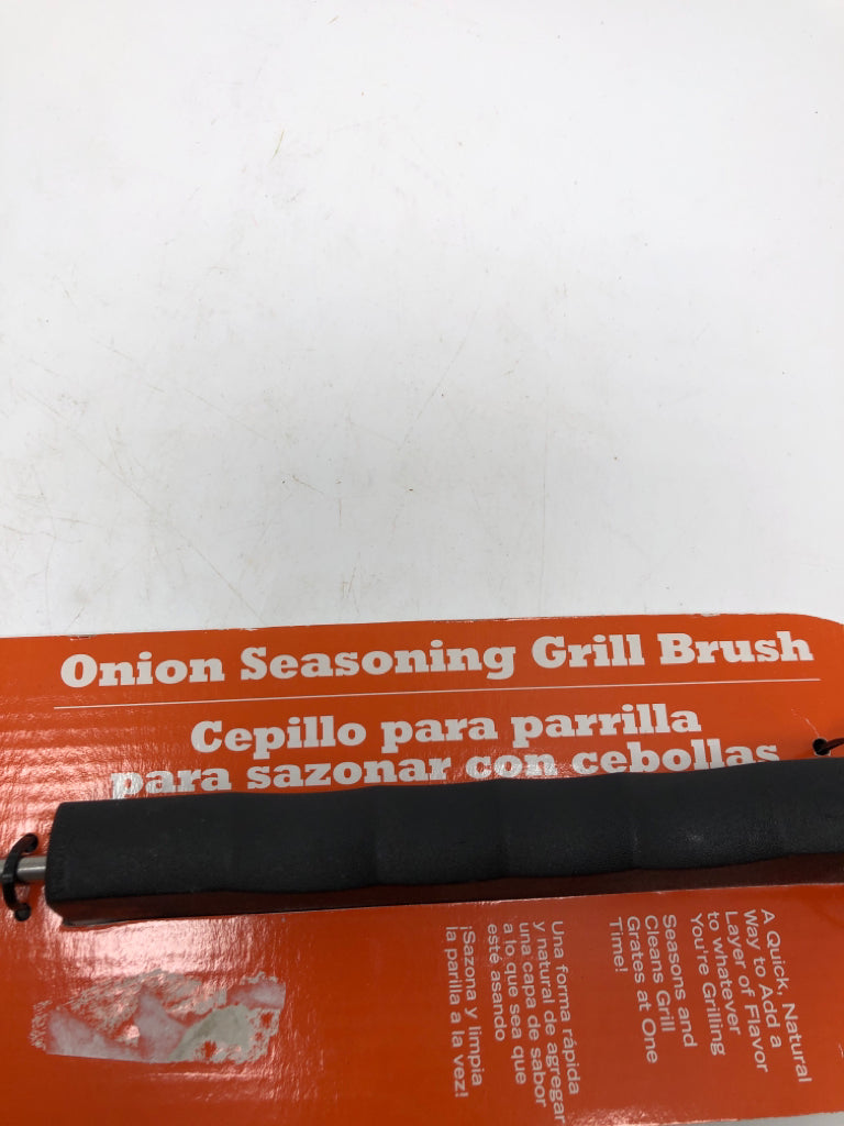 NIP ONION SEASONING GRILL BRUSH.