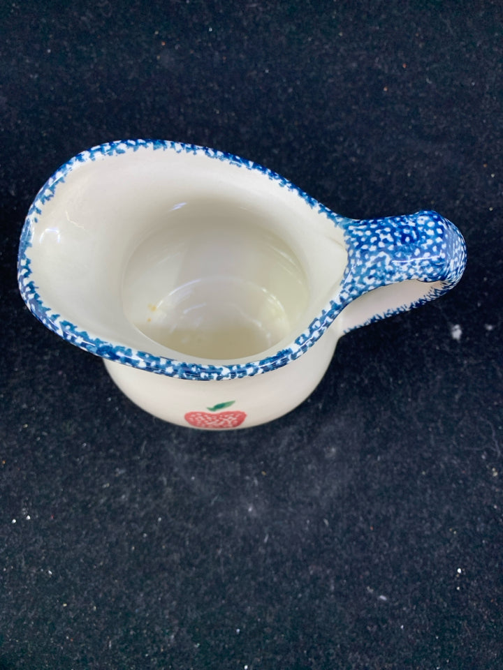2PC APPLE PATTERN WASH BASIN.