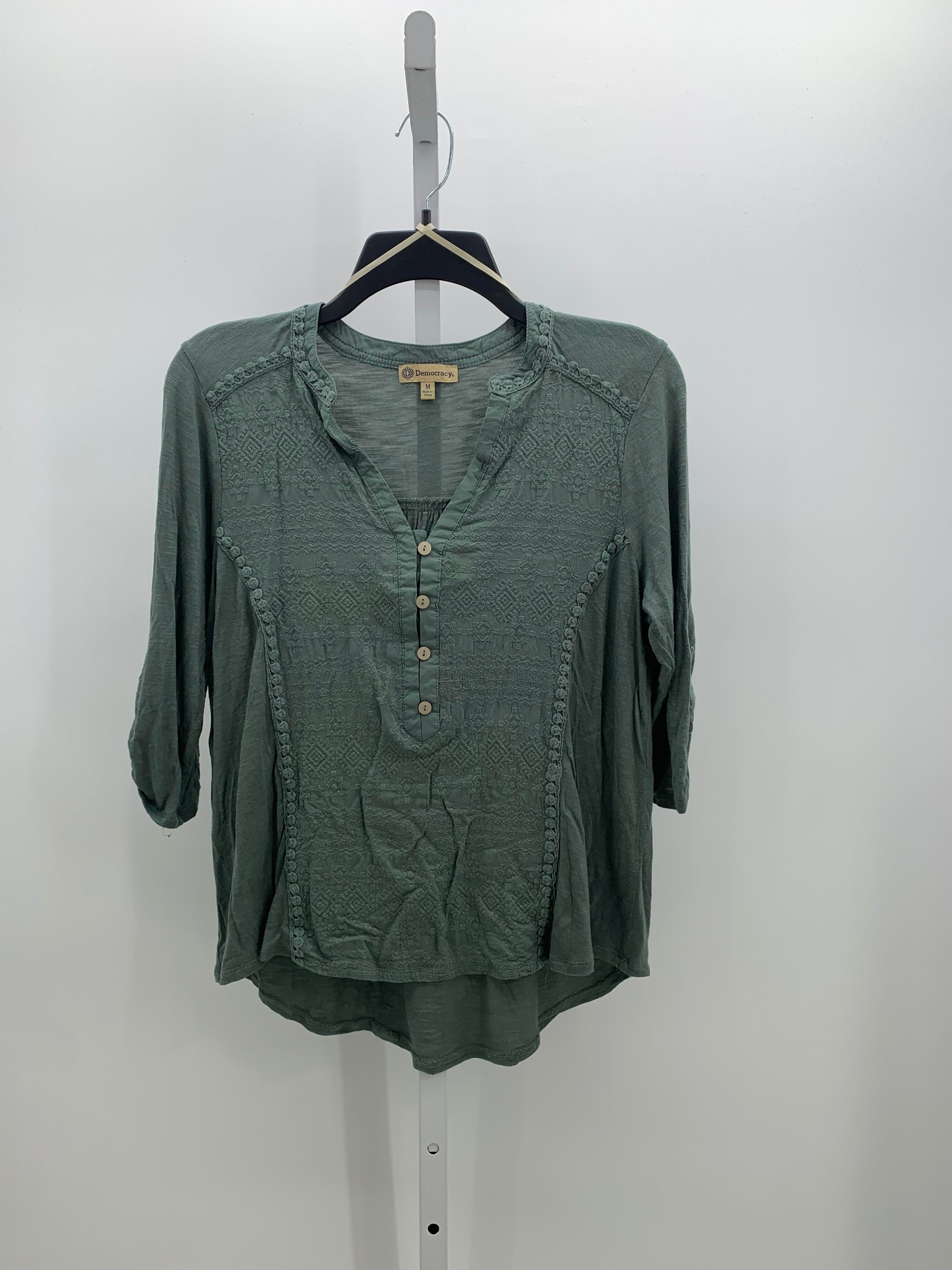 Democracy Size Medium Misses 3/4 Sleeve Shirt