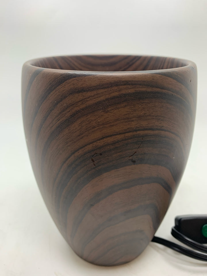 BROWN/BLACK WOOD SCENTERPIECE WAX MELTER.