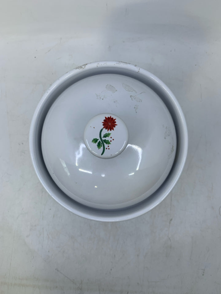 CERAMIC HEARTWOOD CREEK JIM SHORE SANTA CANISTER.