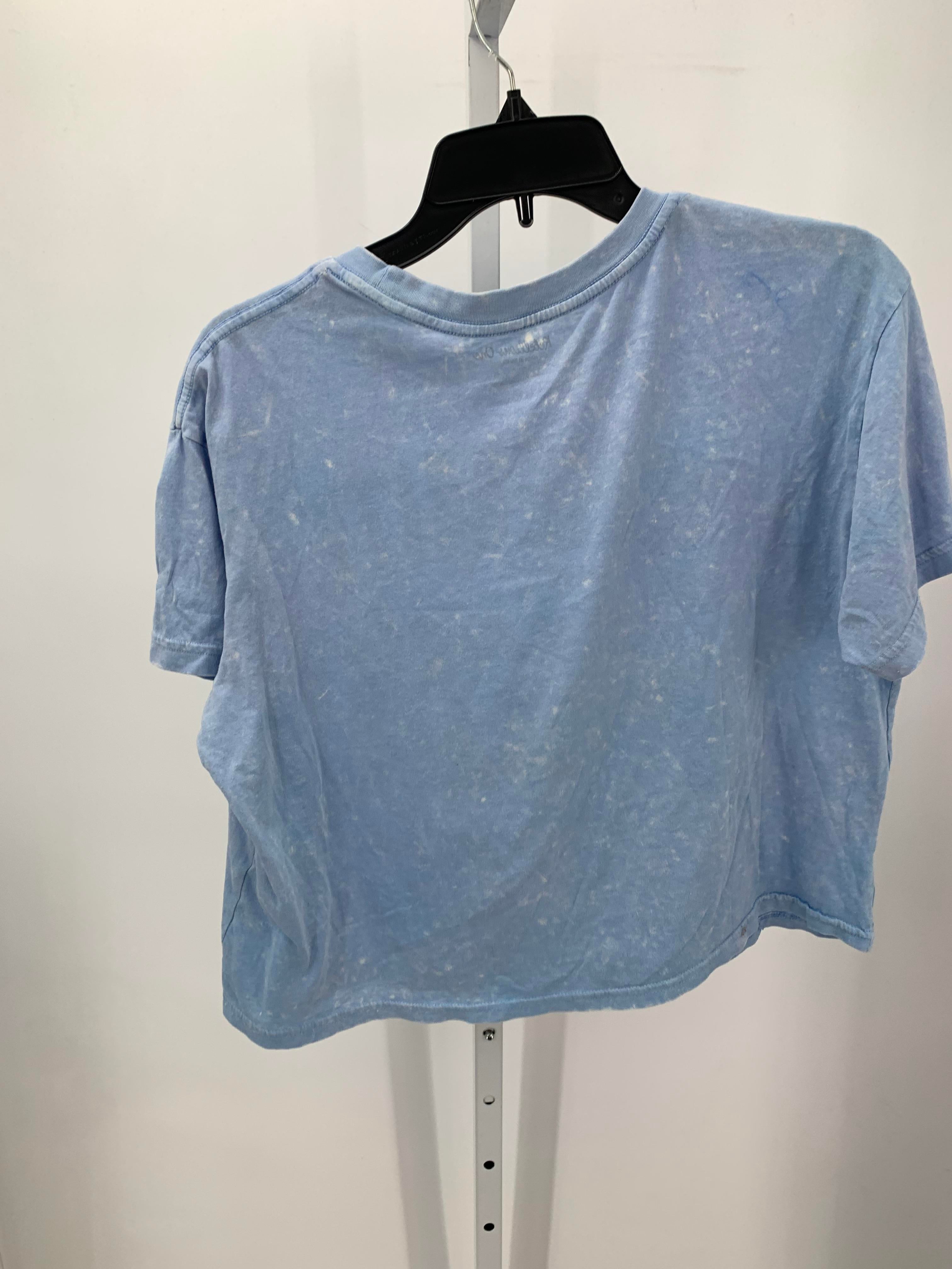 Size Large Juniors Short Sleeve Shirt