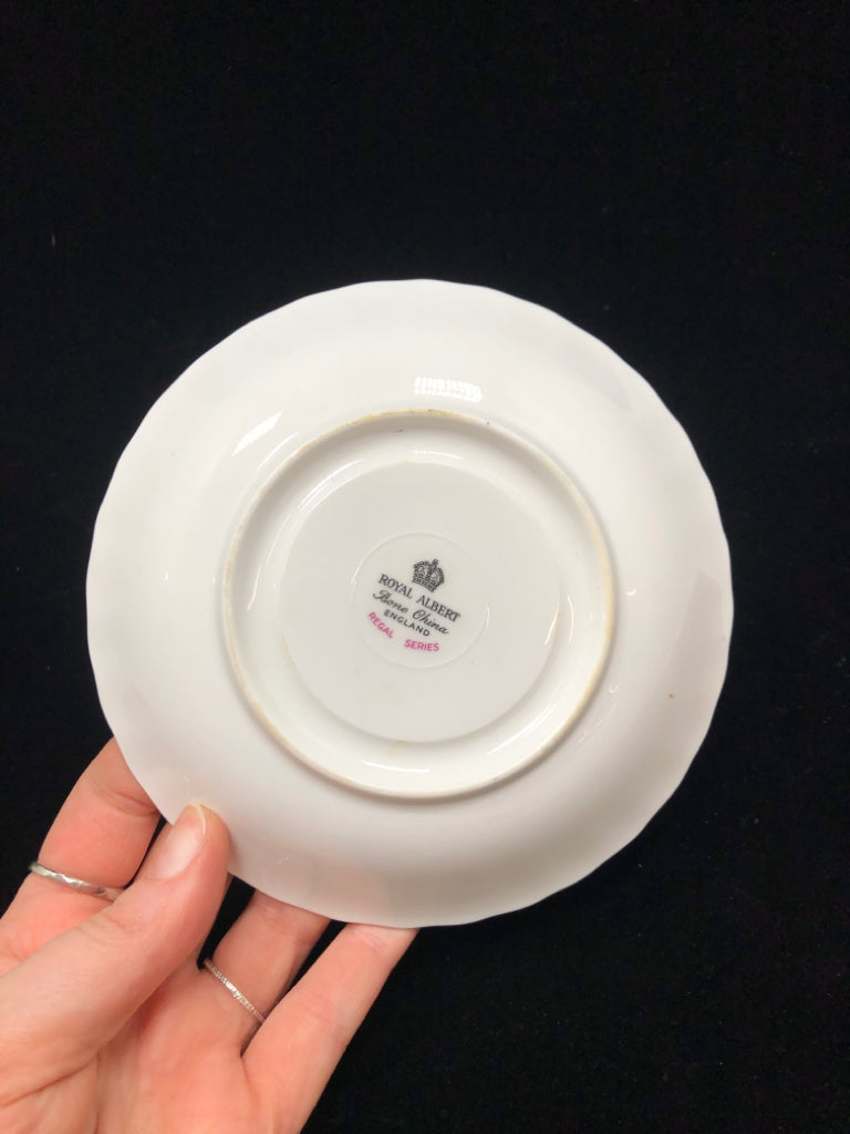 VTG REGAL SERIES CUP/SAUCER.