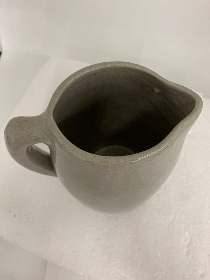 LIGHT GREY POTTERY PITCHER.