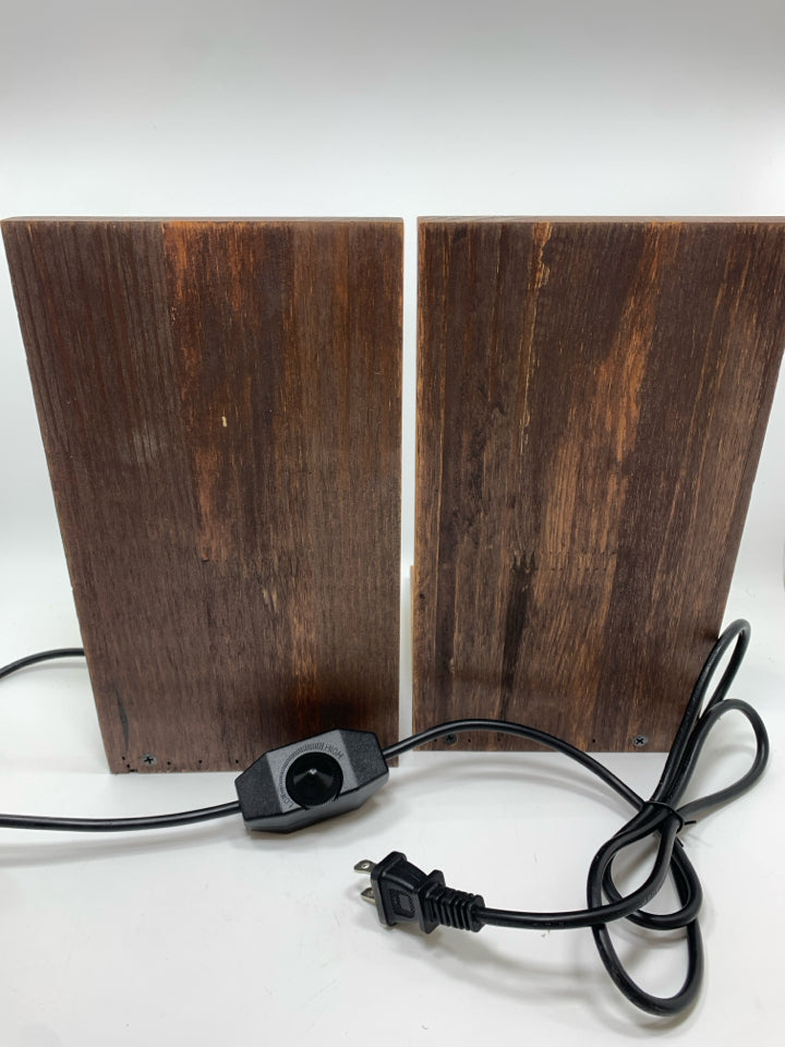 2PC INDUSTRIAL BOOK-END LAMP.