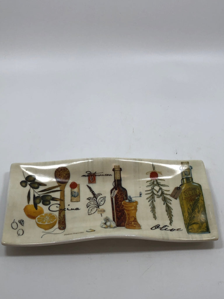 2 OLIVE OIL CERAMIC PLATES.