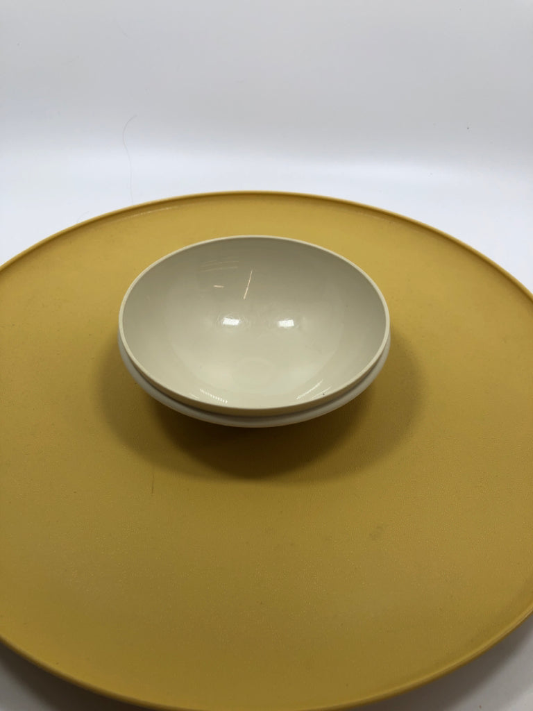 VTG TUPPERWARE CHIP/DIP SERVING PLATE.