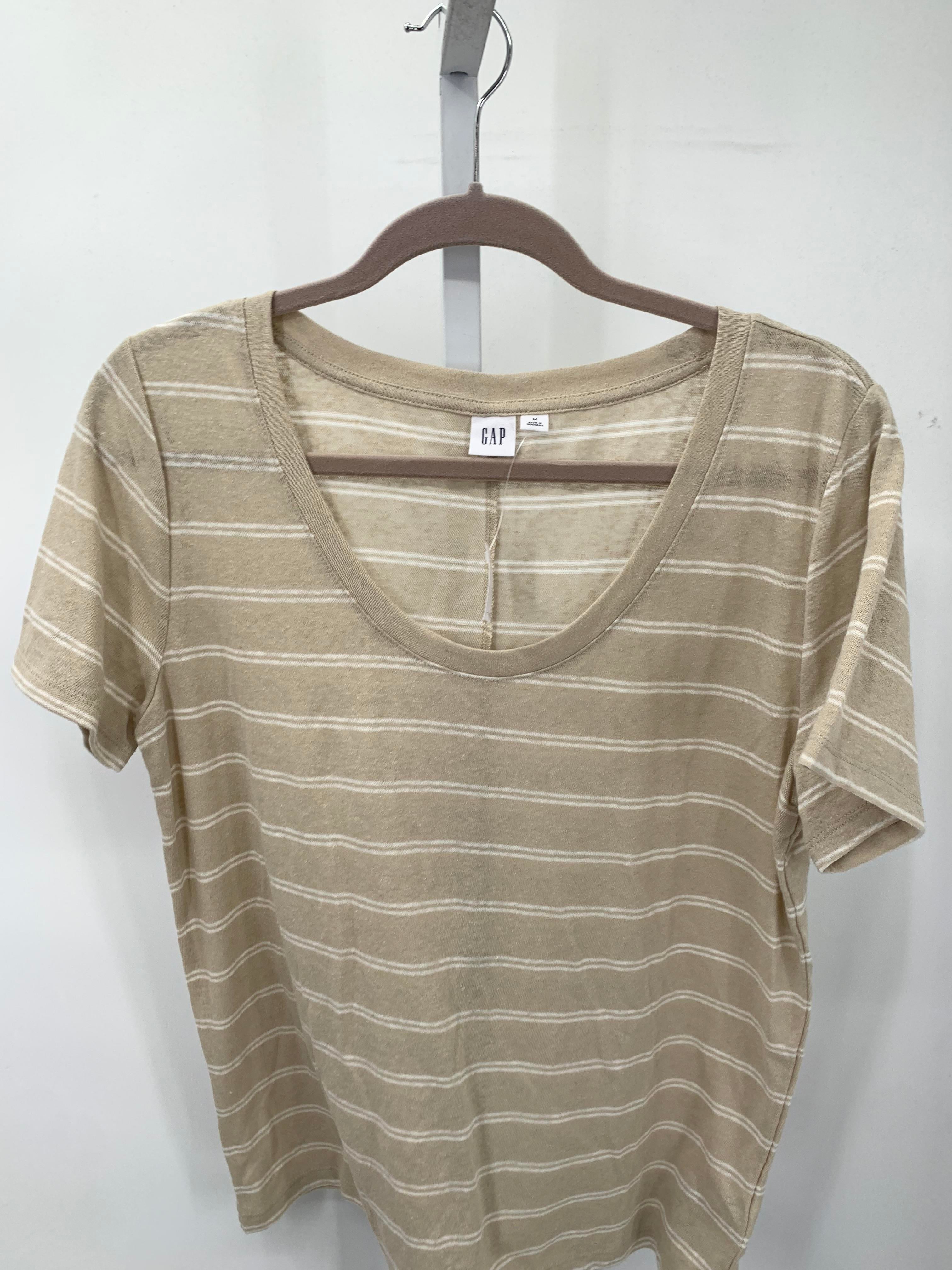 Gap Size Medium Misses Short Sleeve Shirt