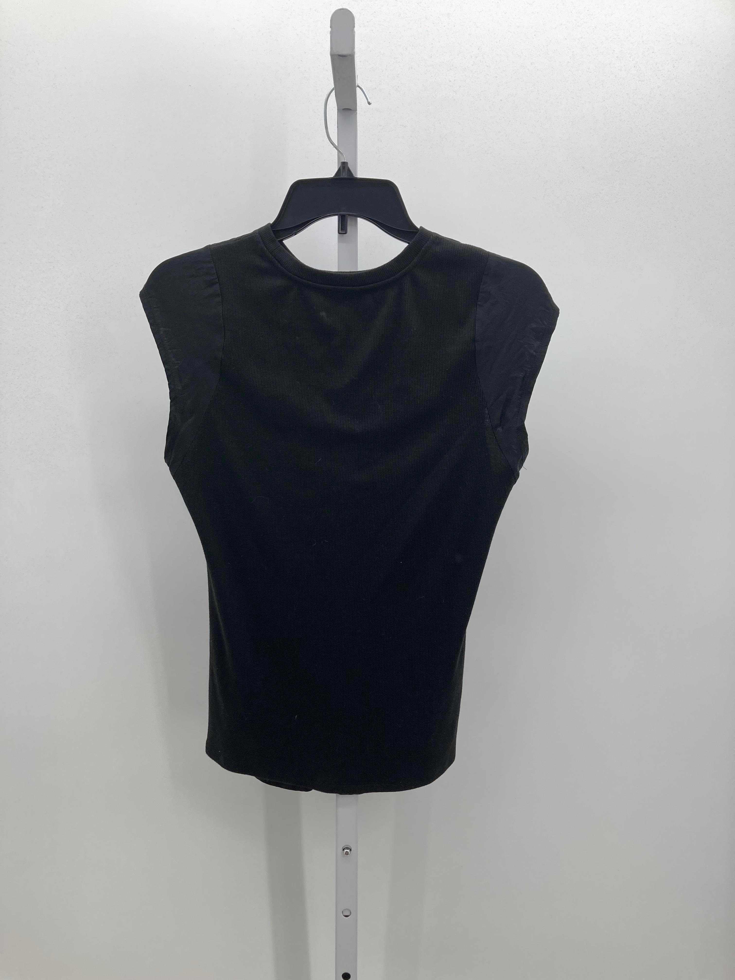 Size Small Misses Short Sleeve Shirt