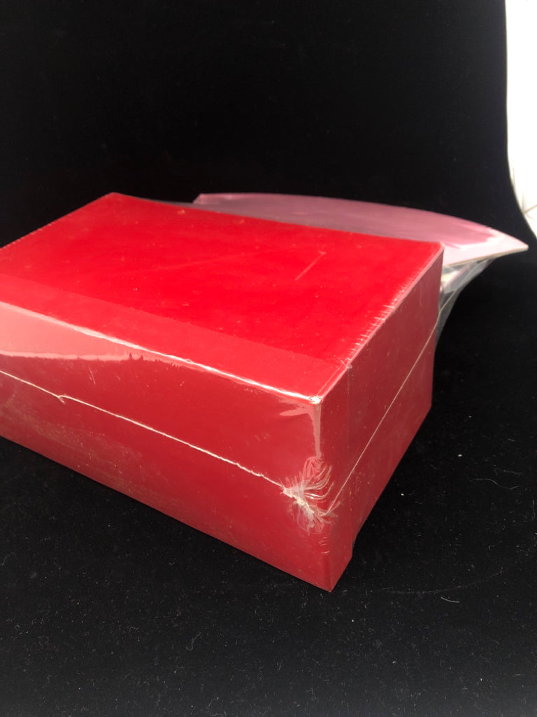 NIP SCRAPBOOKING SPORT SET.