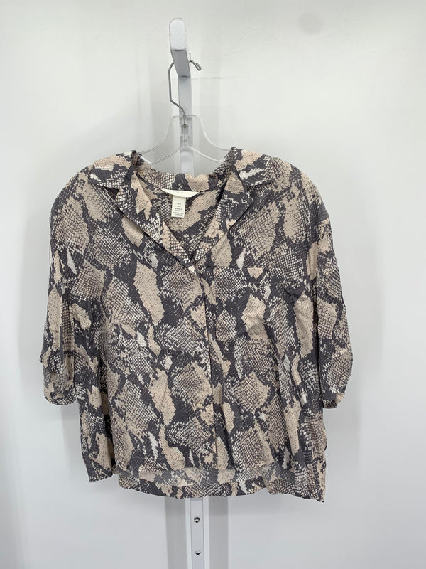H&M Size Small Misses Short Sleeve Shirt