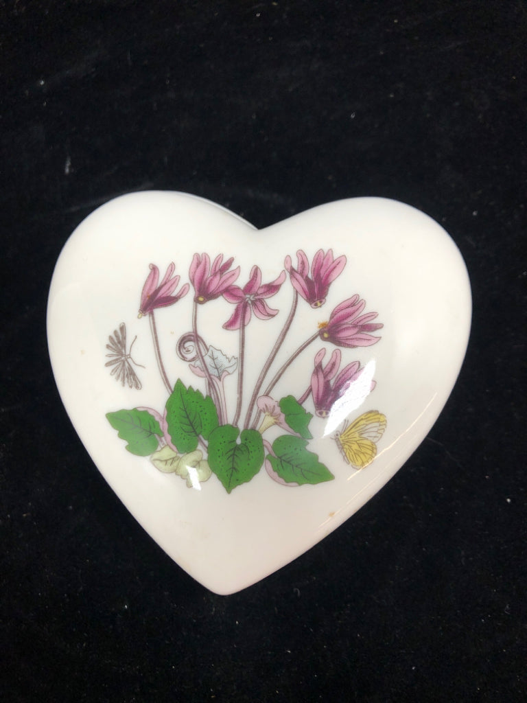 HEART SHAPED PORTMEIRION BOTANIC BOX W/LID.